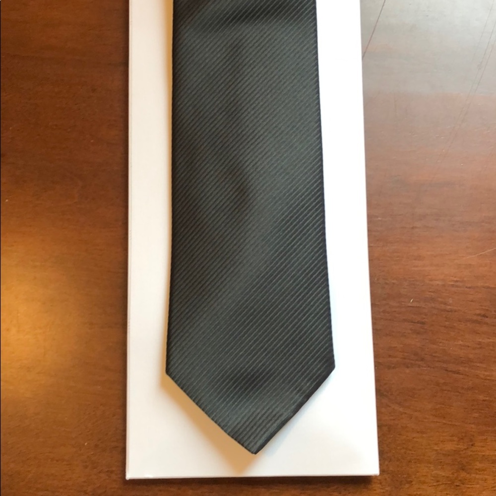 Hugo Boss charcoal diagonal tonal stripe tie